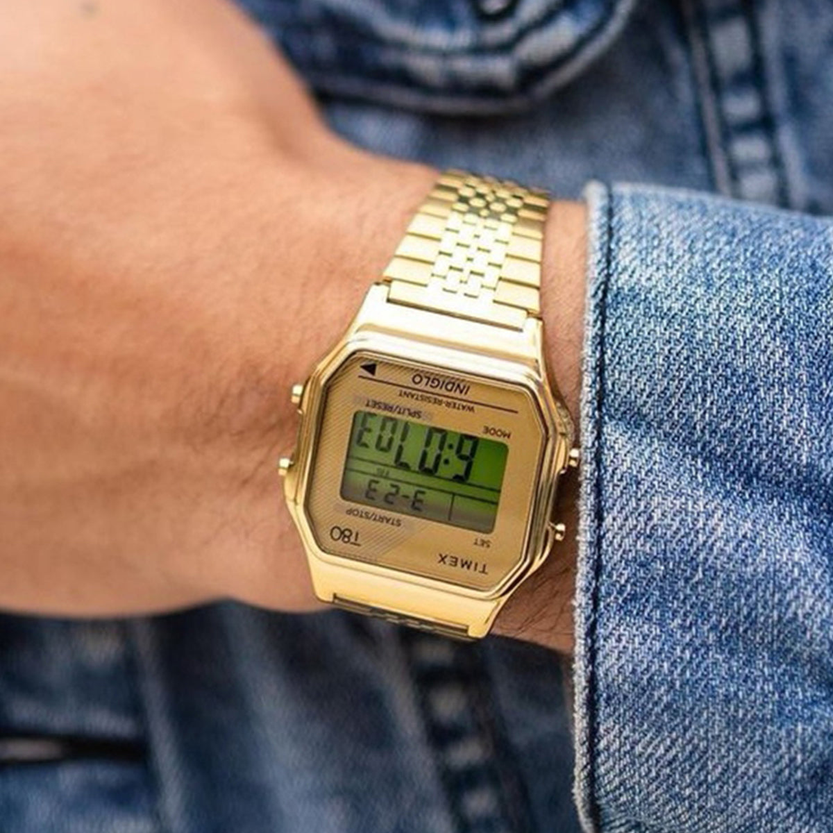 Timex Herrenuhr mit Weckfunktion – Gold, 42 mm